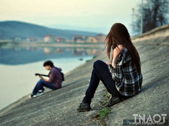 sad-couple-cute-girl-boy-playing-guitar-romantic.jpg