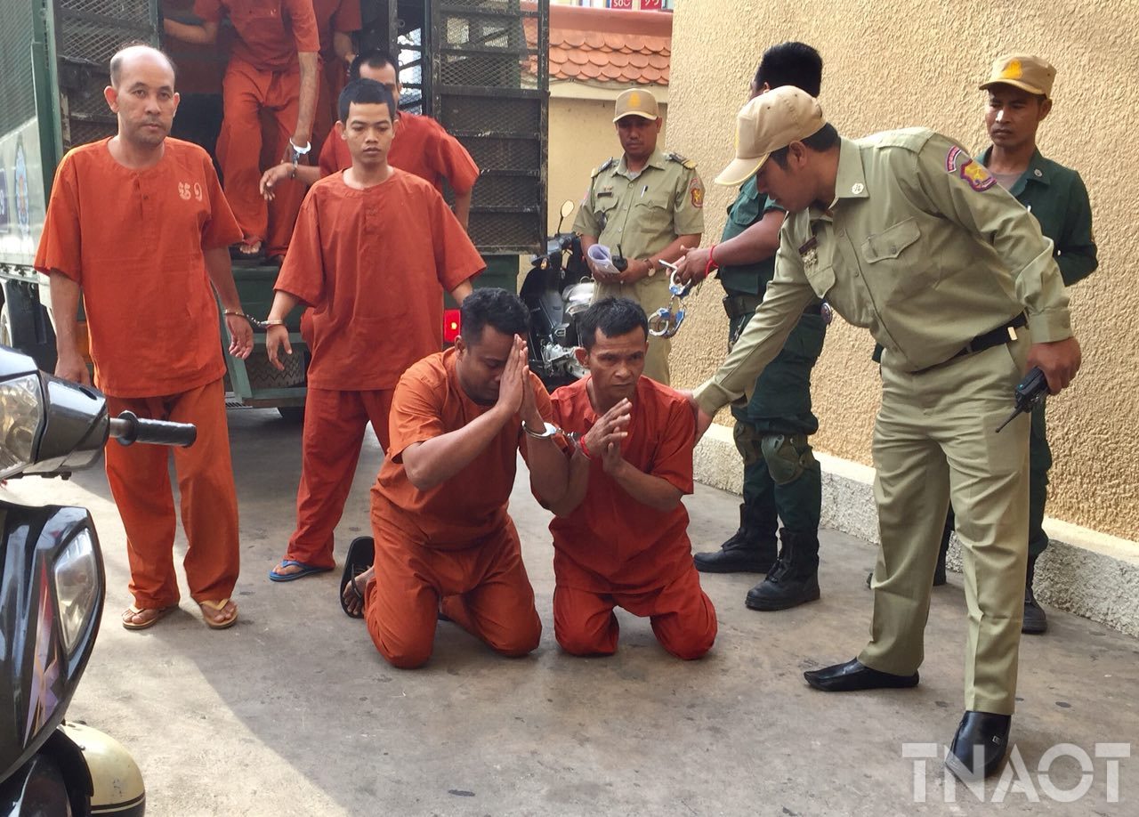 photo6215512702260979807.jpg photo6215512702260979807.jpg