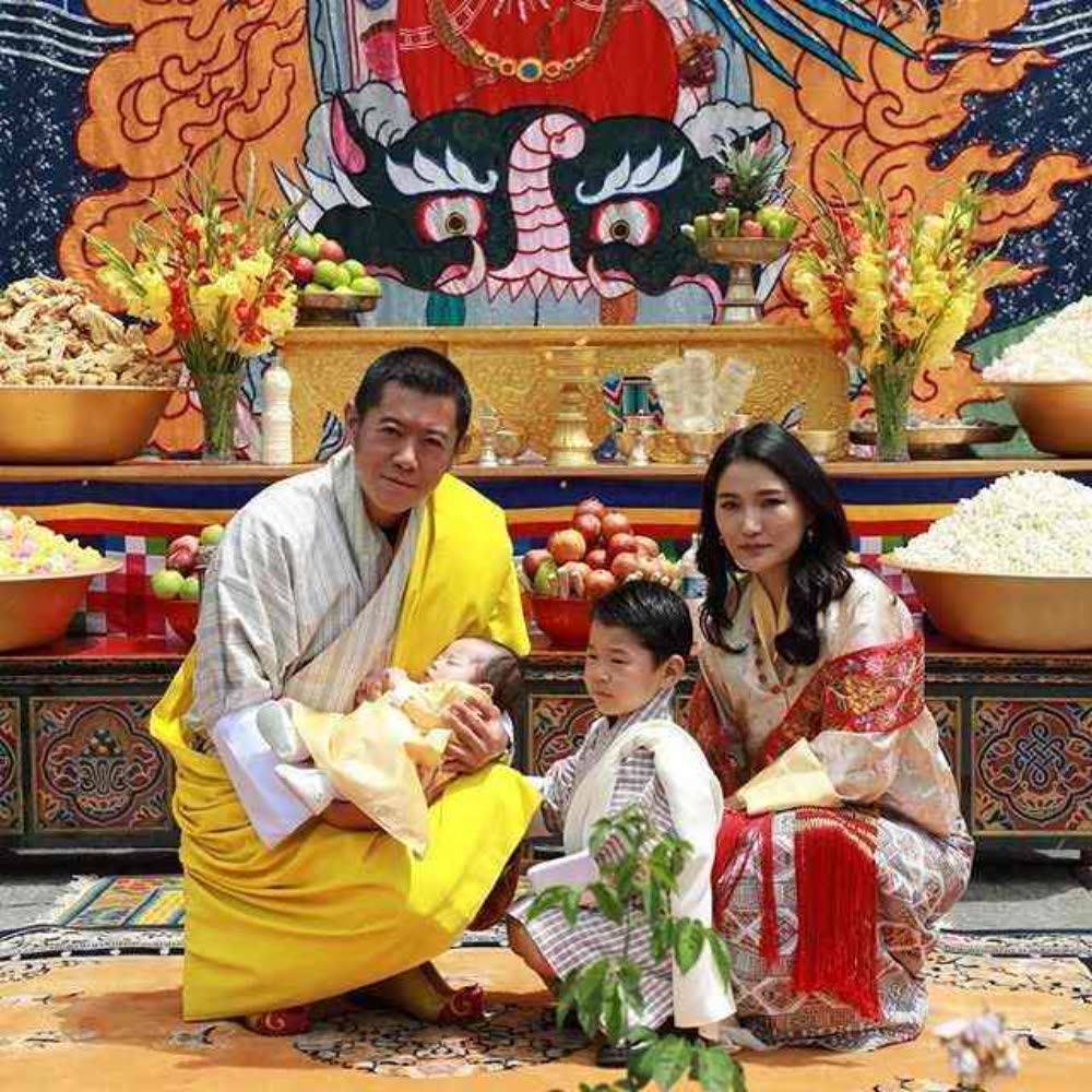 不丹小王子3个月喜获名字，被国王爸爸全程呵护，王后妈妈难插手- 柬埔寨头条